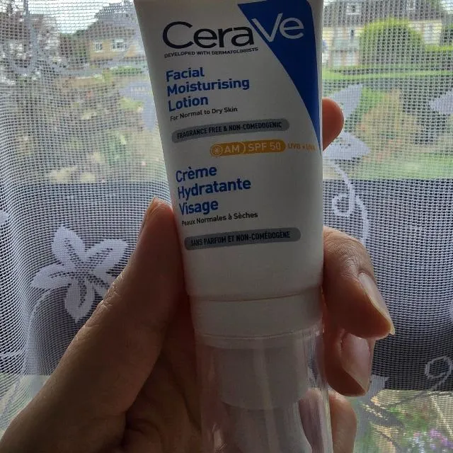 CeraVe Facial Moisturising Lotion with SPF50