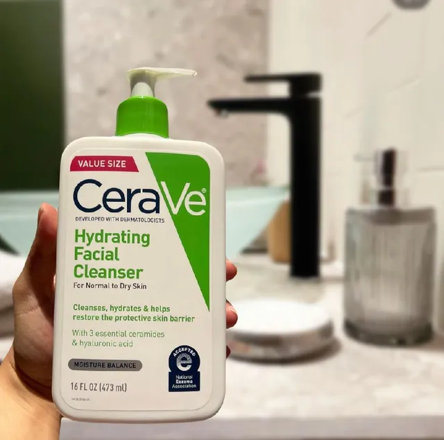 Unlocking Glowing Skin: Why CeraVe Cream Cleansers are a Skincare Game-Changer!
